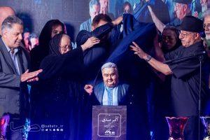 سینما برای مرد هزارچهره گرد هم آمد/ همه بودند، اما اکبر عبدی نبود